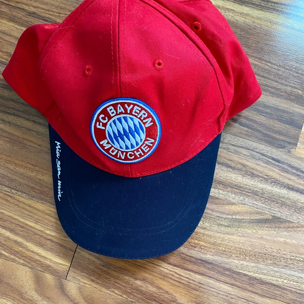 NWOT Bayern Munich soccer team cap